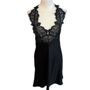VICTORIA’S‎ SECRET Black Silky Lace Slip Dress Lingerie Sexy Size M Feminine